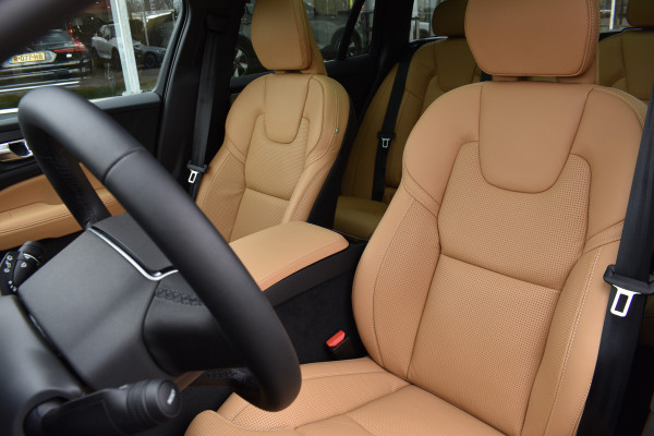 Volvo V60 T6 AWD 350PK Plug-in Hybrid Ultra Bright | Demo | BLIS | Stoelventilatie | Massage Stoelen | Panodak | 360 Camera | B&W |