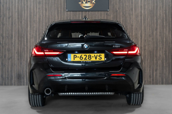 BMW 1-serie 118i Automaat M Pakket LED NAVI Sfeer Verlichting