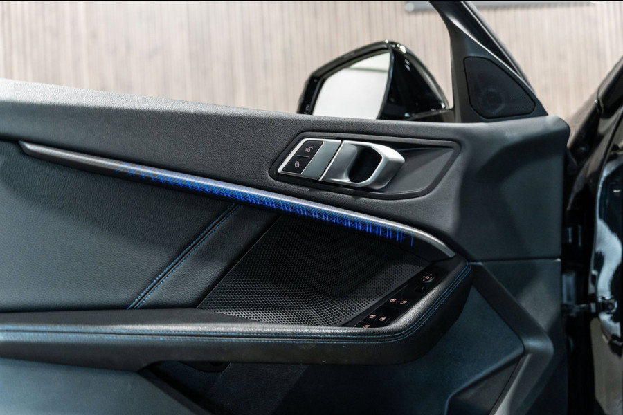 BMW 1-serie 118i Automaat M Pakket LED NAVI Sfeer Verlichting