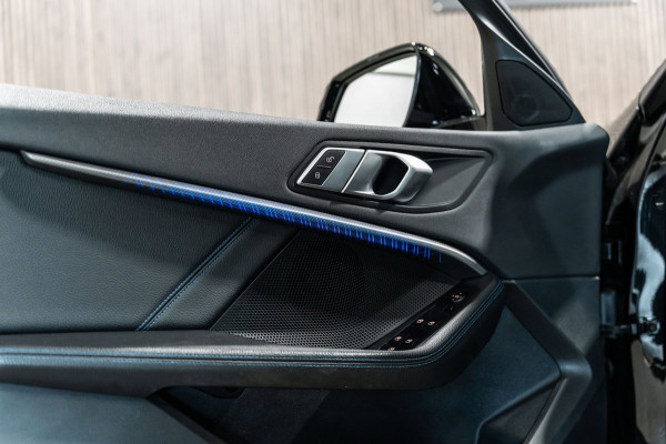 BMW 1-serie 118i Automaat M Pakket LED NAVI Sfeer Verlichting