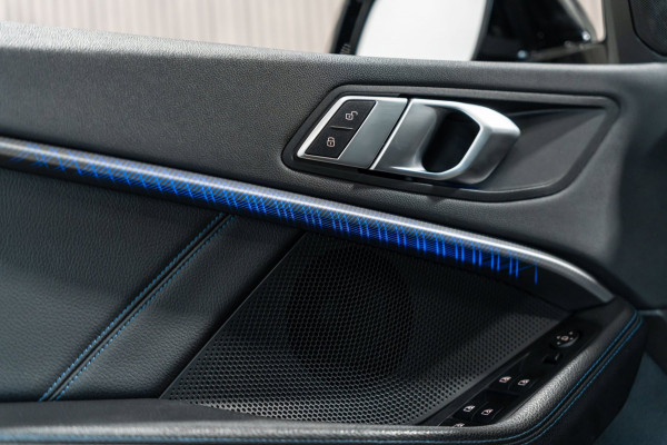 BMW 1-serie 118i Automaat M Pakket LED NAVI Sfeer Verlichting