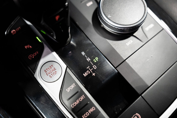 BMW 1-serie 118i Automaat M Pakket LED NAVI Sfeer Verlichting