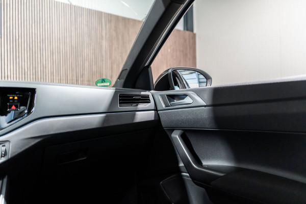Volkswagen Taigo 1.5 TSI R-Line DSG PANO IQ CAMARA