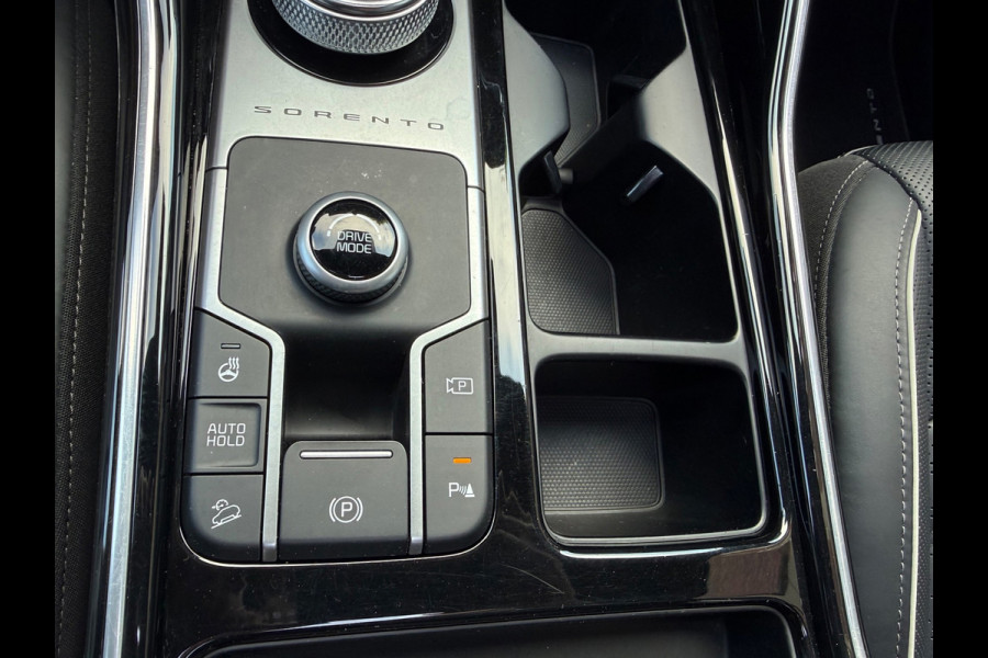 Kia Sorento 1.6 T-GDI Hybrid 2WD ExecutiveLine 7p. - Automaat - Leder - Panoramadak- Navi - Org.NL
