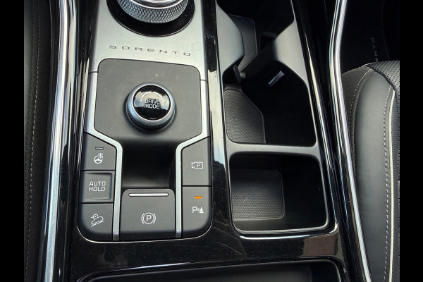 Kia Sorento 1.6 T-GDI Hybrid 2WD ExecutiveLine 7p. - Automaat - Leder - Panoramadak- Navi - Org.NL