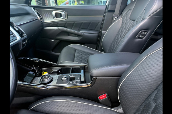 Kia Sorento 1.6 T-GDI Hybrid 2WD ExecutiveLine 7p. - Automaat - Leder - Panoramadak- Navi - Org.NL