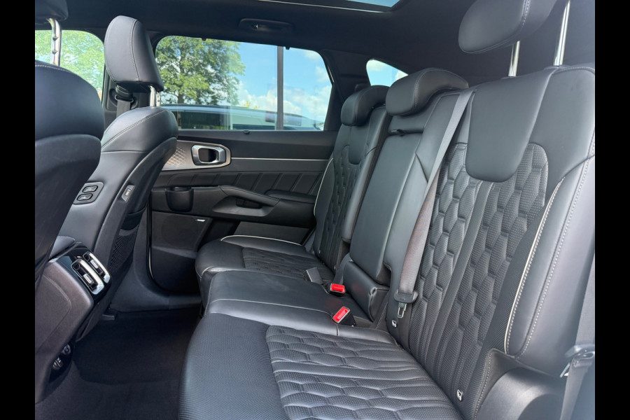 Kia Sorento 1.6 T-GDI Hybrid 2WD ExecutiveLine 7p. - Automaat - Leder - Panoramadak- Navi - Org.NL