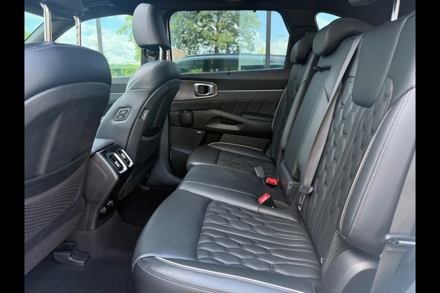 Kia Sorento 1.6 T-GDI Hybrid 2WD ExecutiveLine 7p. - Automaat - Leder - Panoramadak- Navi - Org.NL