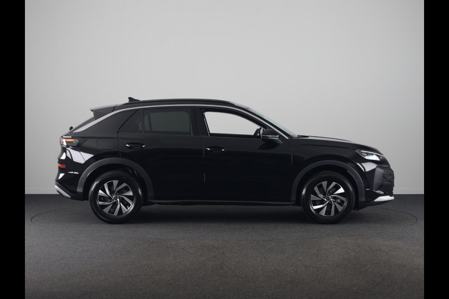 Volkswagen T-Roc Limited Edition 1.5 eTSI 85 kW / 116 PK SUV 7 vers Achteruitrijcamera | Stoelverwarming | Carplay