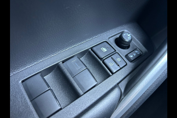 Toyota Corolla Cross 2.0 High Power Hybrid Active NL-Auto Rijklaarprijs!
