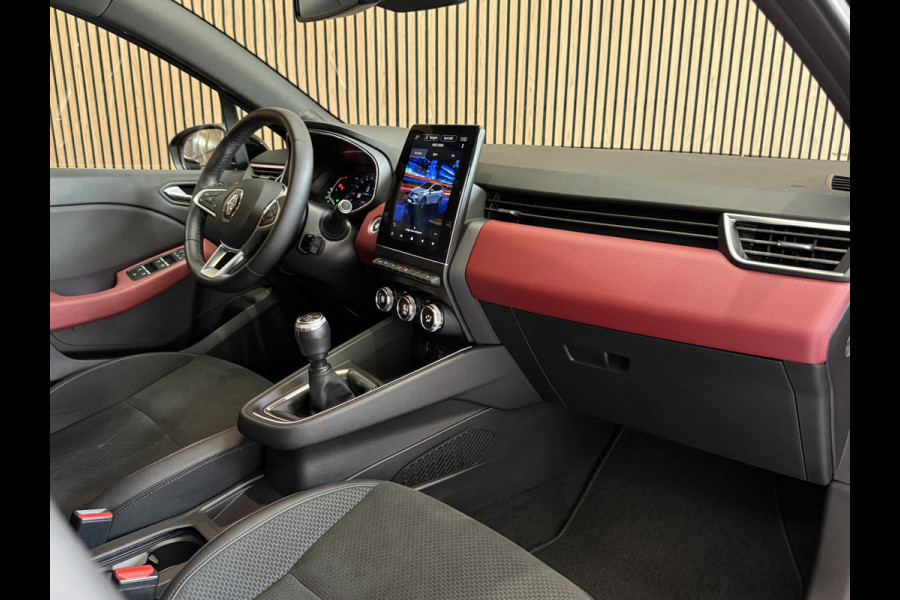Renault Clio 1.0 TCe 100pk Edition One | Groot navi | Bose | Camera | Stoel & Stuur verwarming | Carplay 100% Dealer onderhouden!