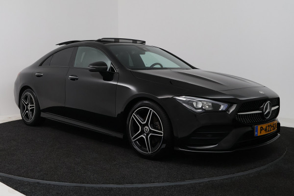Mercedes-Benz CLA-Klasse 180 AMG Line (PANORAMADAK, STOELVERWARMING, SFEERVERLICHTING, CAMERA, CRUISE ADAPTIEF)