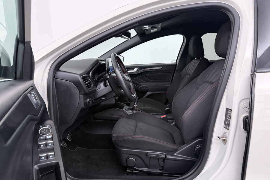 Ford FOCUS Wagon 1.0 EcoBoost Hybrid ST Line X Business (CAMERA, TREKHAAK, B&O SOUND, STOEL/STUUR VERWARMING, SENSOREN)