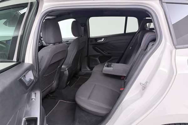 Ford FOCUS Wagon 1.0 EcoBoost Hybrid ST Line X Business (CAMERA, TREKHAAK, B&O SOUND, STOEL/STUUR VERWARMING, SENSOREN)