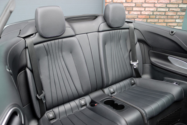 Mercedes-Benz E-Klasse Cabrio 200 AMG Line Premium Aut9 | Airscarf | Burmester | Memory | HUD | Surround Camera | Dodehoekassistent | Intelligent Light System | Cabrioletcomfortpakket |