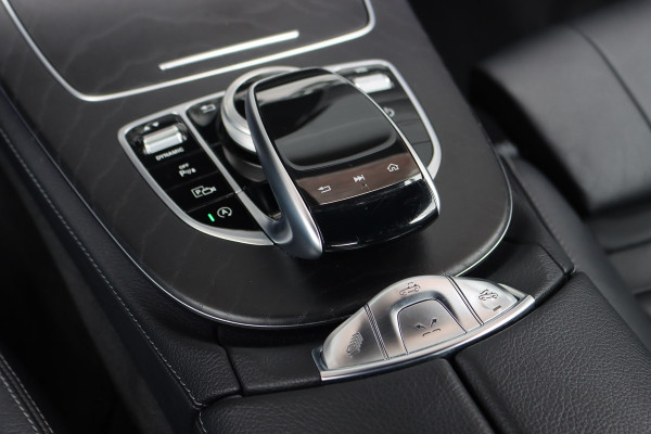 Mercedes-Benz E-Klasse Cabrio 200 AMG Line Premium Aut9 | Airscarf | Burmester | Memory | HUD | Surround Camera | Dodehoekassistent | Intelligent Light System | Cabrioletcomfortpakket |