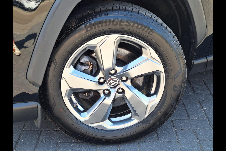 Toyota RAV4 2.5 Hybrid AWD Style | Trekhaak, Dodehoekherkenning, Stoel + Stuurverwarming, 18inch, Keyless, 1.650KG Trekgewicht