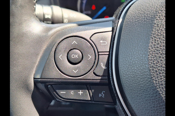 Toyota RAV4 2.5 Hybrid AWD Style | Trekhaak, Dodehoekherkenning, Stoel + Stuurverwarming, 18inch, Keyless, 1.650KG Trekgewicht