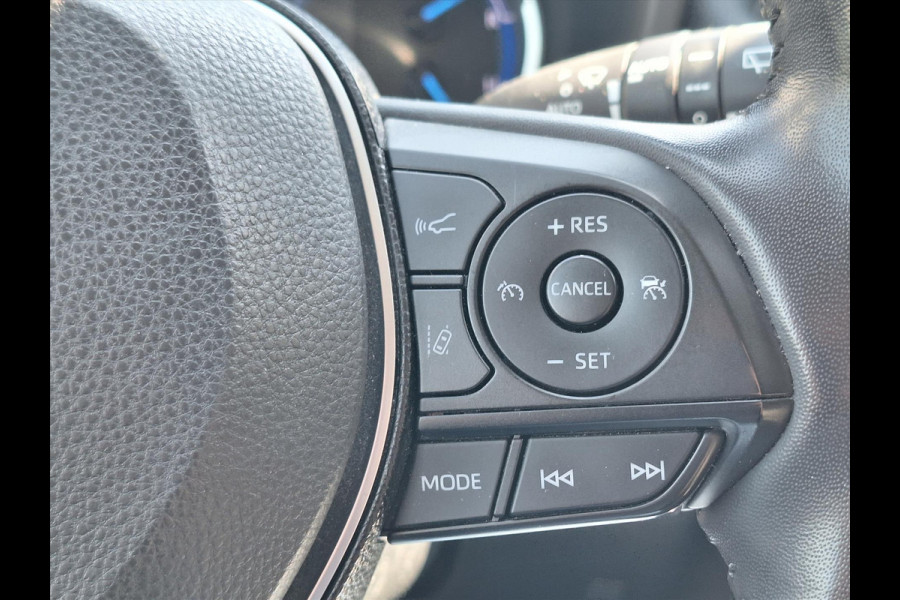 Toyota RAV4 2.5 Hybrid AWD Style | Trekhaak, Dodehoekherkenning, Stoel + Stuurverwarming, 18inch, Keyless, 1.650KG Trekgewicht