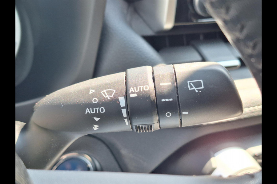 Toyota RAV4 2.5 Hybrid AWD Style | Trekhaak, Dodehoekherkenning, Stoel + Stuurverwarming, 18inch, Keyless, 1.650KG Trekgewicht