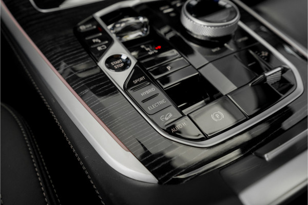 BMW X5 xDrive50e Launch Edition M-Sport Pro Pano M-Stoel M-Performance H/K Trekhaak