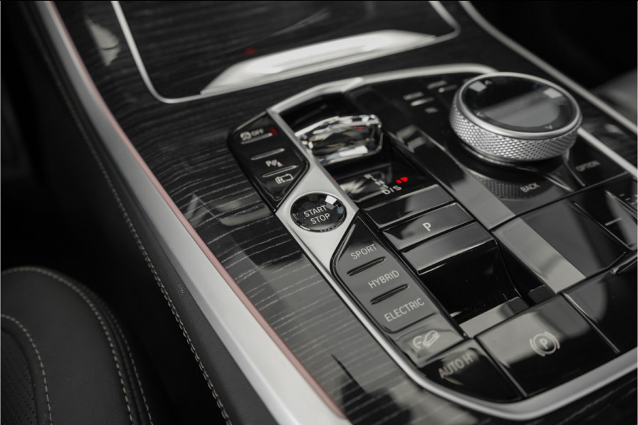 BMW X5 xDrive50e Launch Edition M-Sport Pro Pano M-Stoel M-Performance H/K Trekhaak