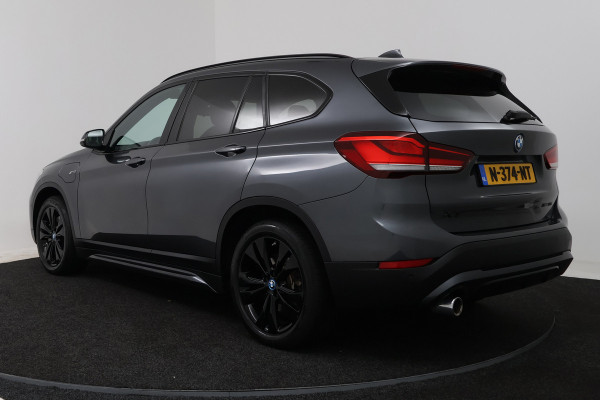 BMW X1 XDrive25e Business Edition Plus (STOELVERWARMING, HEAD-UP DISPLAY, NAVIGATIE, DEALER ONDERHOUDEN)