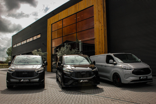Ford E-Transit Cust. 340 L2H1 Limited 71 kWh 218PK / RAPTOR EDITON / CAMERA / 370KM RANGE /APPLE CARPLAY DRIVERS- PACK FULL OPTION