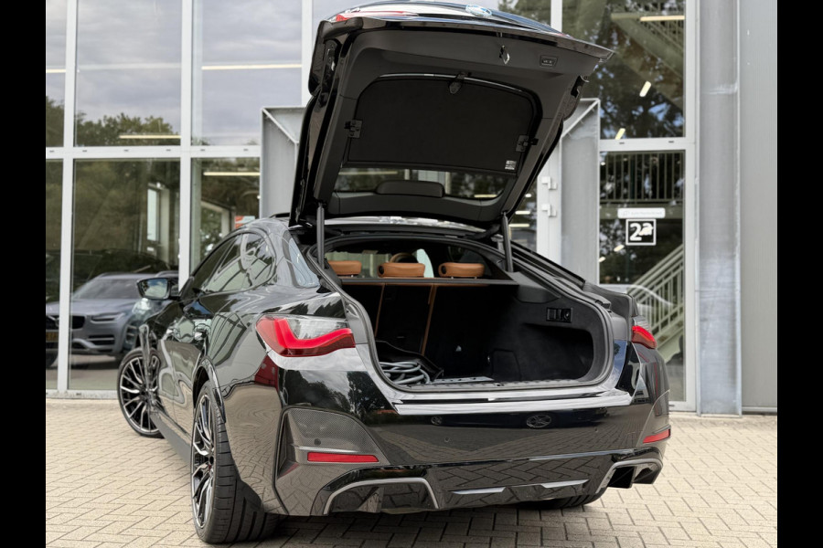 BMW i4 M50 High Ex 544 PK M-Sport Pro |Carbon in/exterieur|Pano|Laser|H/K|M-seats|20"|Trekhaak