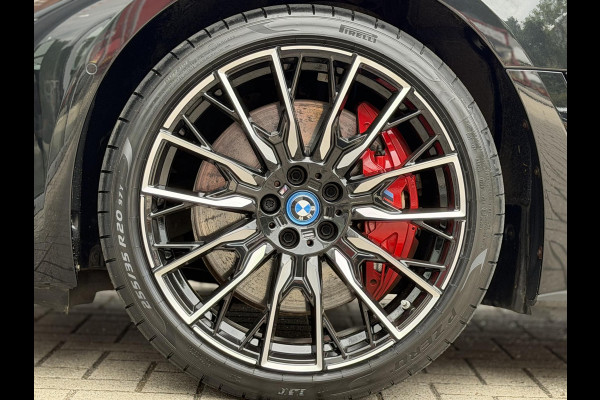BMW i4 M50 High Ex 544 PK M-Sport Pro |Carbon in/exterieur|Pano|Laser|H/K|M-seats|20"|Trekhaak