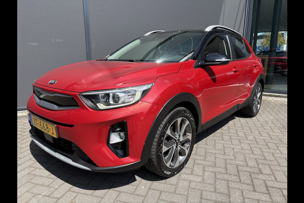 Kia Stonic 1.0 T-GDi DynamicPlusLine Achteruitrijcamera - Airco - Parkeersensor achter - Navigatie - Cruise control - Dakrails - keyless entry and start - Elektrische ramen - Radio - Mistlampen - Bluetooth - Licht metalen velgen Start/stop systeem - Elektrische ramen - Stuur multifunctioneel