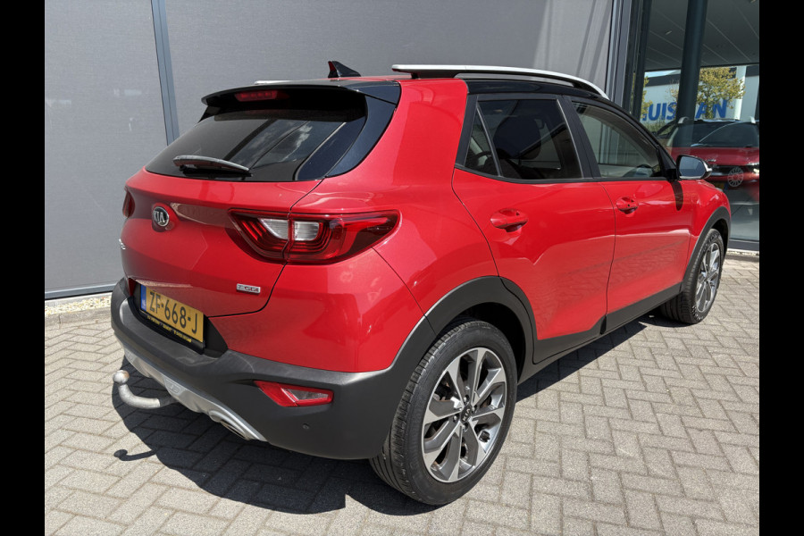 Kia Stonic 1.0 T-GDi DynamicPlusLine Achteruitrijcamera - Airco - Parkeersensor achter - Navigatie - Cruise control - Dakrails - keyless entry and start - Elektrische ramen - Radio - Mistlampen - Bluetooth - Licht metalen velgen Start/stop systeem - Elektrische ramen - Stuur multifunctioneel