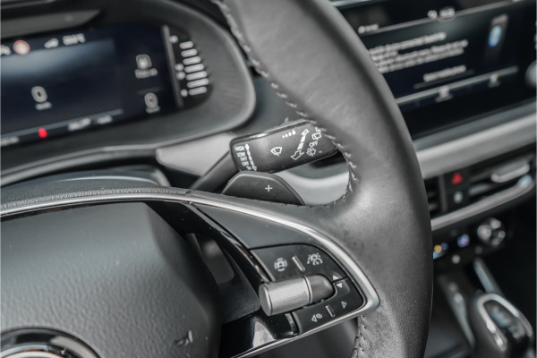 Škoda SCALA 1.0 TSI Business Edition Facelift Navi ACC Stoelverw 1e Eig Ori NL