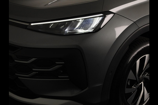 Volkswagen T-Roc Limited Edition 1.5 eTSI 85 kW / 116 PK SUV 7 vers Achteruitrijcamera | Stoelverwarming | Carplay
