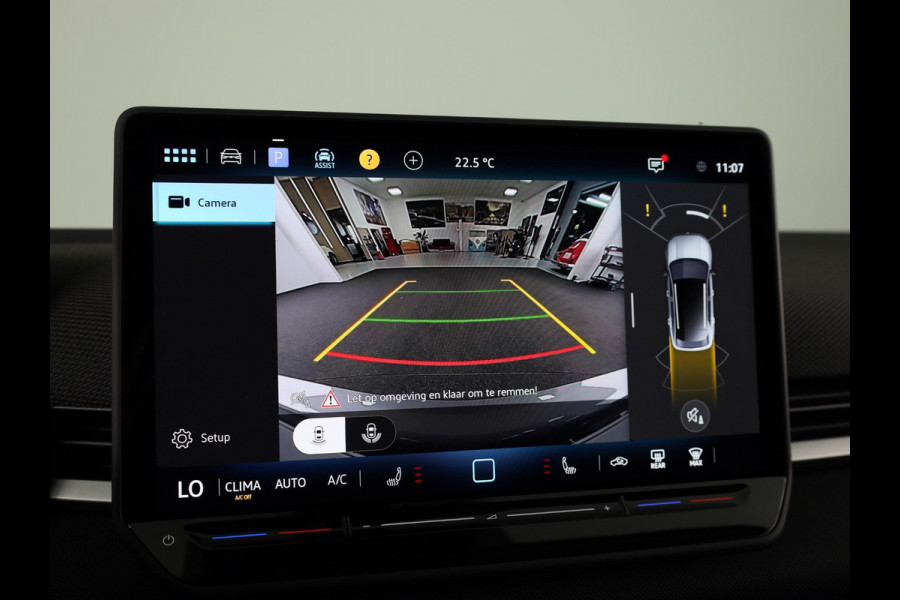Volkswagen T-Roc Limited Edition 1.5 eTSI 85 kW / 116 PK SUV 7 vers Achteruitrijcamera | Stoelverwarming | Carplay