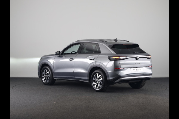Volkswagen T-Roc Limited Edition 1.5 eTSI 85 kW / 116 PK SUV 7 vers Achteruitrijcamera | Stoelverwarming | Carplay