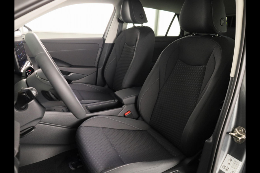 Volkswagen T-Roc Limited Edition 1.5 eTSI 85 kW / 116 PK SUV 7 vers Achteruitrijcamera | Stoelverwarming | Carplay