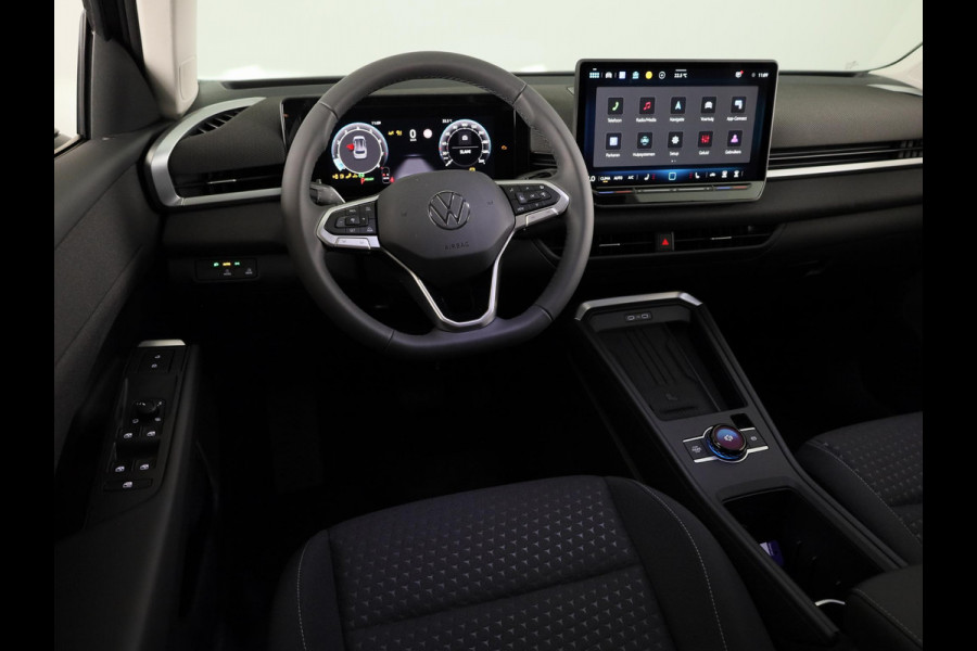 Volkswagen T-Roc Limited Edition 1.5 eTSI 85 kW / 116 PK SUV 7 vers Achteruitrijcamera | Stoelverwarming | Carplay
