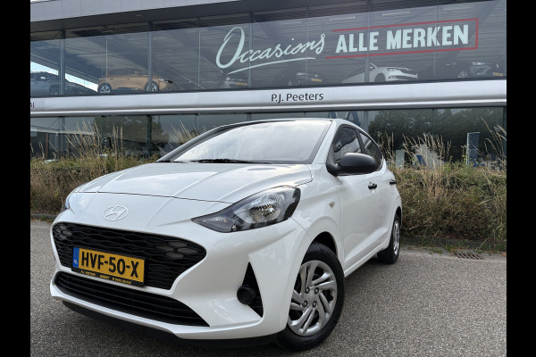 Hyundai i10 1.0 Comfort Achteruitrijcamera - Airco - Navigatie - Parkeersensoren achter - Cruise control - Radio - Led verlichting - Fabrieksgarantie