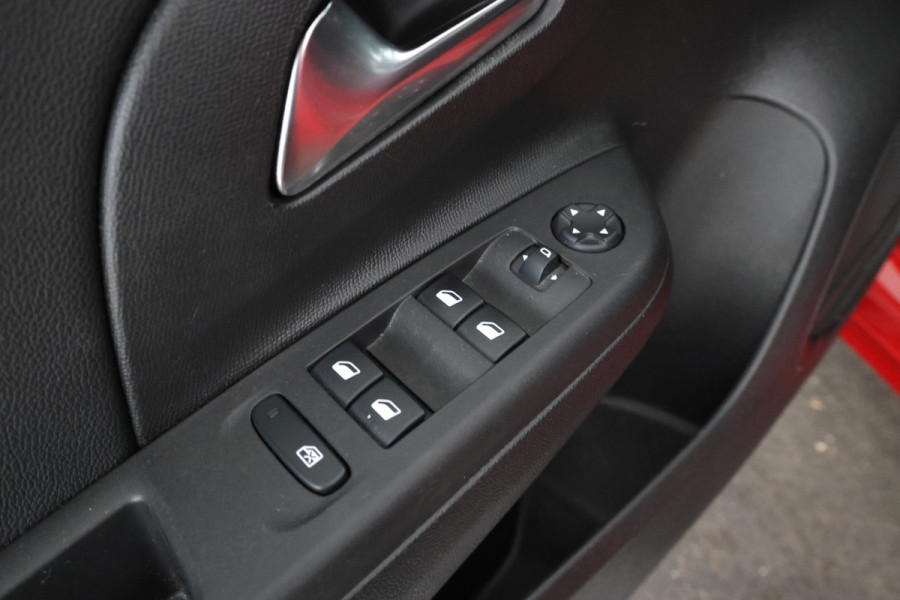 Opel Corsa 1.2 GS Line Automaat, Apple carplay, sportstoel