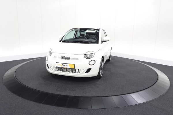 Fiat 500C Icon 42 kWh | SOH 96% | Convenience Pack | Camera | Dodehoekdetectie | Stoelverwarming