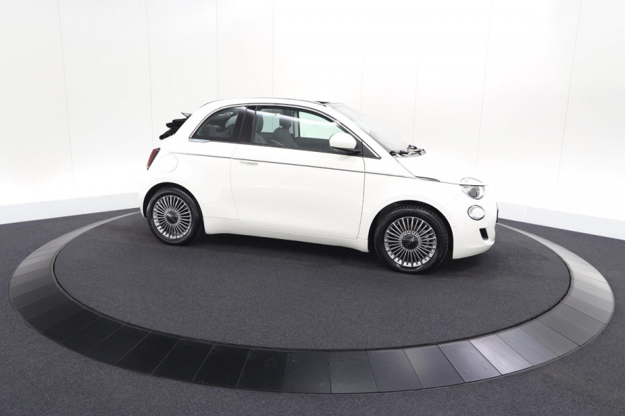Fiat 500C Icon 42 kWh | SOH 96% | Convenience Pack | Camera | Dodehoekdetectie | Stoelverwarming