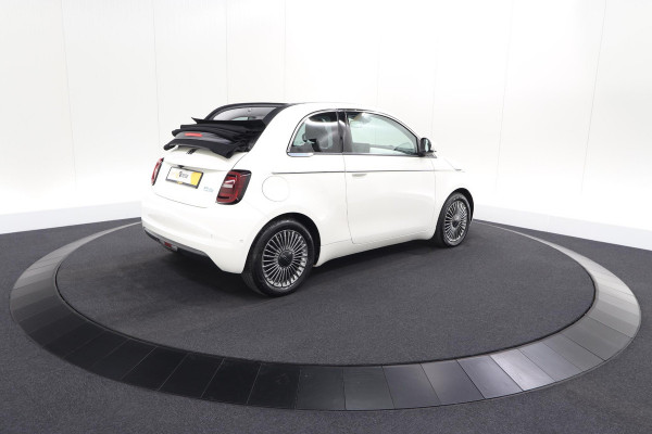Fiat 500C Icon 42 kWh | SOH 96% | Convenience Pack | Camera | Dodehoekdetectie | Stoelverwarming