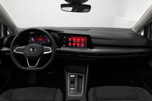 Volkswagen Golf 1.5 eTSI Style |Panoramadak|Massage|Carplay|