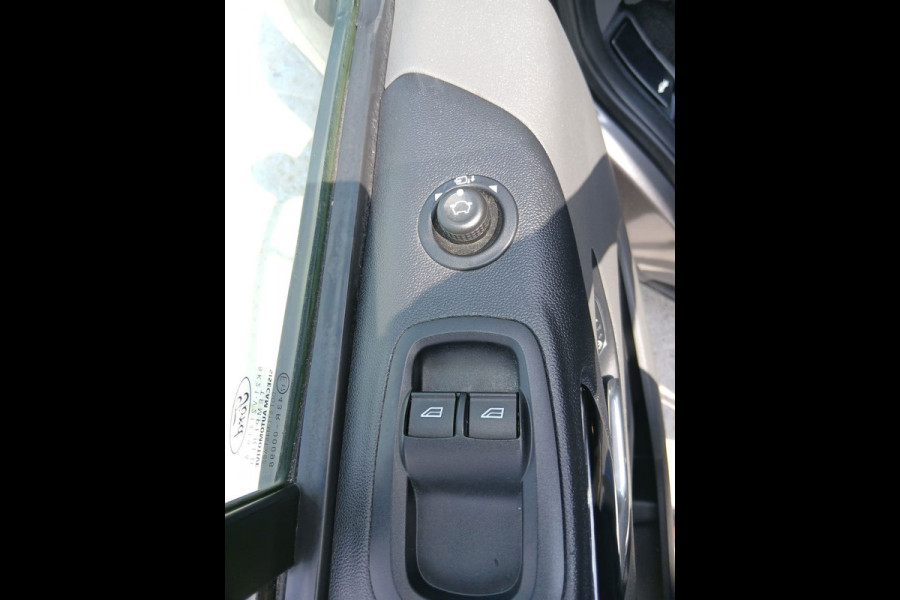 Ford Transit Custom 340 2.0 TDCI L2H1 Limited dubbel cabine