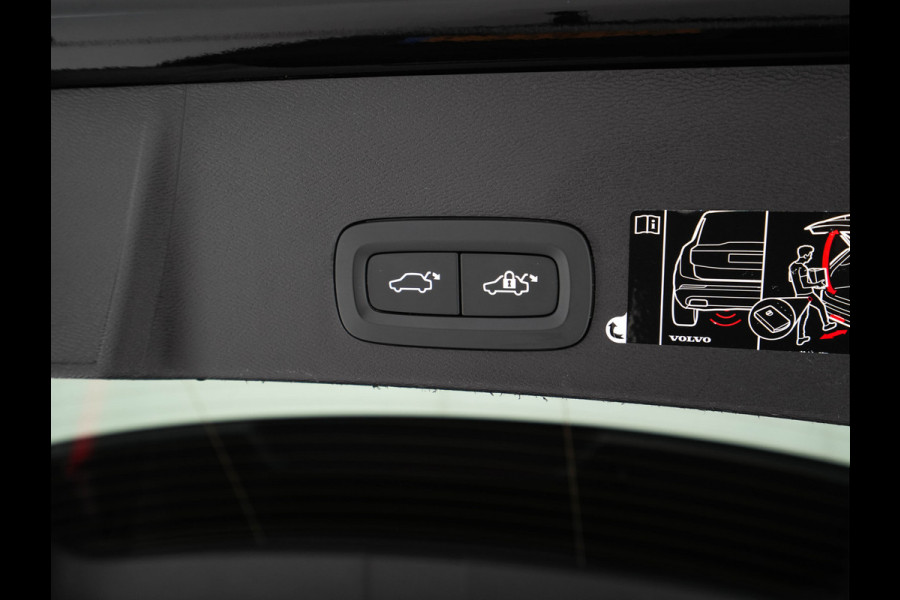 Volvo XC40 Recharge P8 AWD R-Design [3-Fase-11kW] {SoH-89%} (INCL-BTW) Aut. *PANO | LEATHER | ADAPTIVE-CRUISE | DIGI-COCKPIT | FULL-LED | CAMERA | NAVI-FULLMAP | ECC | PDC | KEYLESS | HEATED-SPORTSEATS | TOWBAR | 20''ALU*