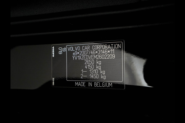 Volvo XC40 Recharge P8 AWD R-Design [3-Fase-11kW] {SoH-89%} (INCL-BTW) Aut. *PANO | LEATHER | ADAPTIVE-CRUISE | DIGI-COCKPIT | FULL-LED | CAMERA | NAVI-FULLMAP | ECC | PDC | KEYLESS | HEATED-SPORTSEATS | TOWBAR | 20''ALU*