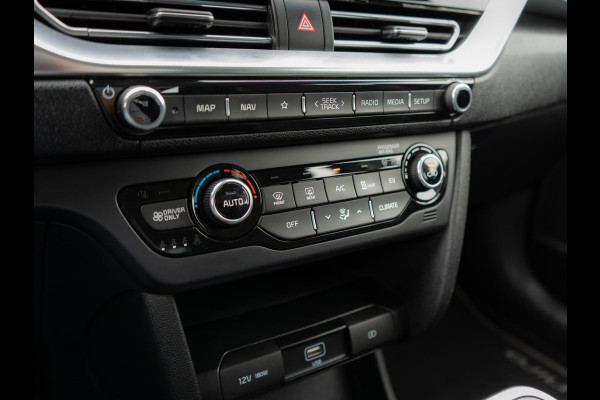 Kia e-Niro DynamicLine 64 kWh | trekhaak |