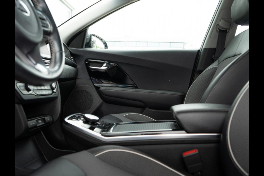 Kia e-Niro DynamicLine 64 kWh | trekhaak |