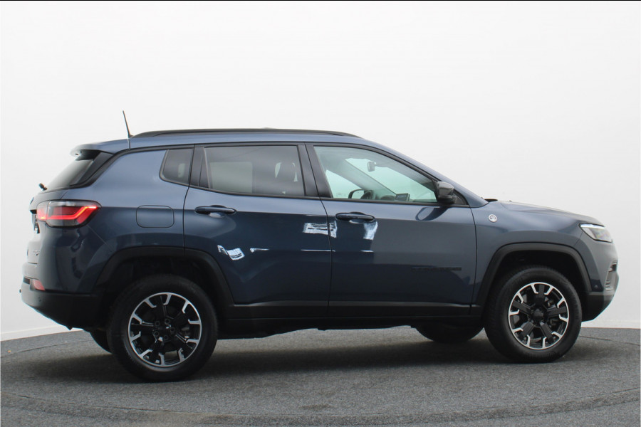 Jeep Compass 4xe 240 Plug-in Hybrid Electric Trailhawk Panoramadak, Leder/Stof, ACC, Camera, Apple Carplay, Virtual Cockpit, 17''